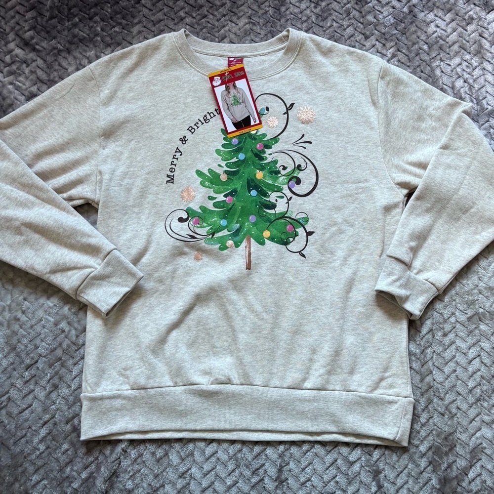 ⭐️⭐️⭐️NWT Christmas Crew neck sweatshirt size medium